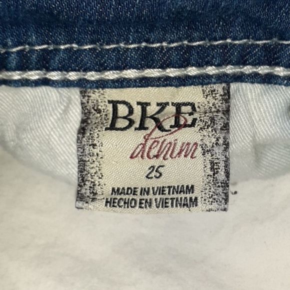 BKE Sabrina Distressed Denim Jeans Shorts 25 - Picture 6 of 7